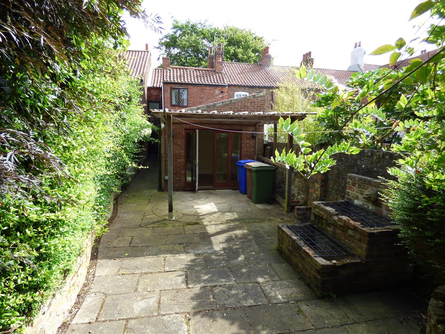 House Townhouse Molescroft Road, Beverley, East Yorkshire, HU17 7EG